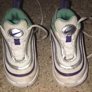 Size 3 Nike sneaker for baby girl